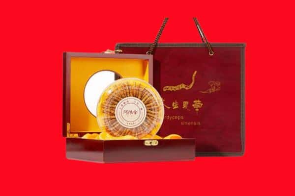 收购资讯:路南区回收冬虫夏草是按克吗